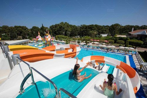 के बारे में नवीनतम कंपनी का मामला होटल वाटर पार्क