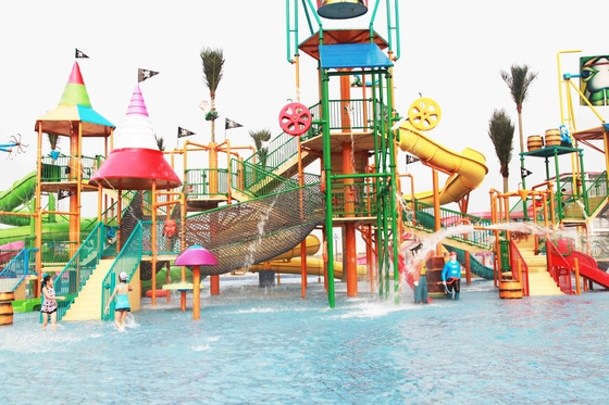 गुणवत्ता  Floating Water Playground Equipment Large Theme Hotel Outdoor Water Park कारखाना