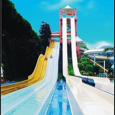 Speed Water Slide For Adults / OEM Tall Fiberglass Water Slides for Giant Water Park
