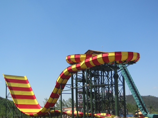 Thrilling Giant Aqua Park Equipment Fiberglass Boomerange Water Slide for Kids