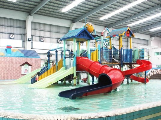 Water House Aqua Park Games Platform 21*18*9m With Water Slide For Family Fun