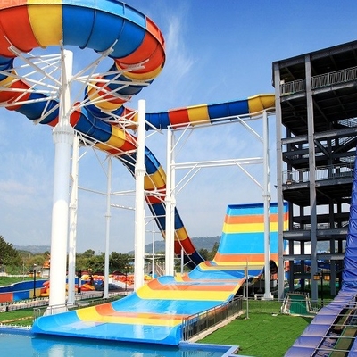 वयस्कों के लिए विशाल एक्वा पार्क उपकरण स्विमिंग पूल शीसे रेशा Waterslides