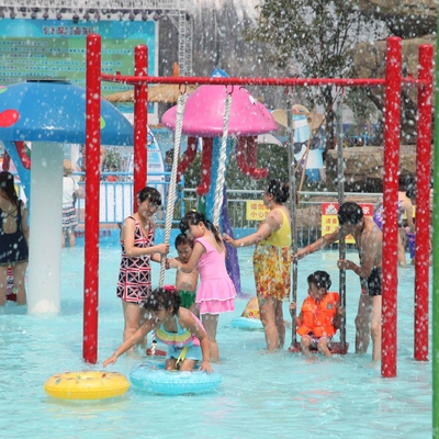 Water Spray Park Equipment with Water Pumping Machine in Fun Waterparks