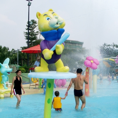 Funny Spray Park Equipment , Colored Spray Bear For Kids / Adults for Water Park