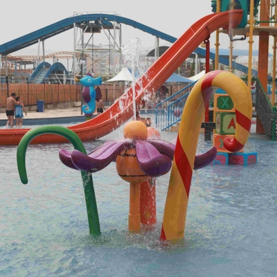 Outdoor Family Entertainment Spray Arched Door, Aqua Park Equipment For 5 - 10 persons