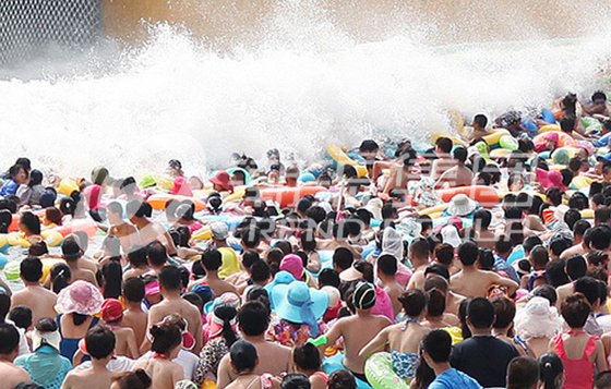 Customized Pneumatic Wave Generation For Wave Pool With 5000 SQM
